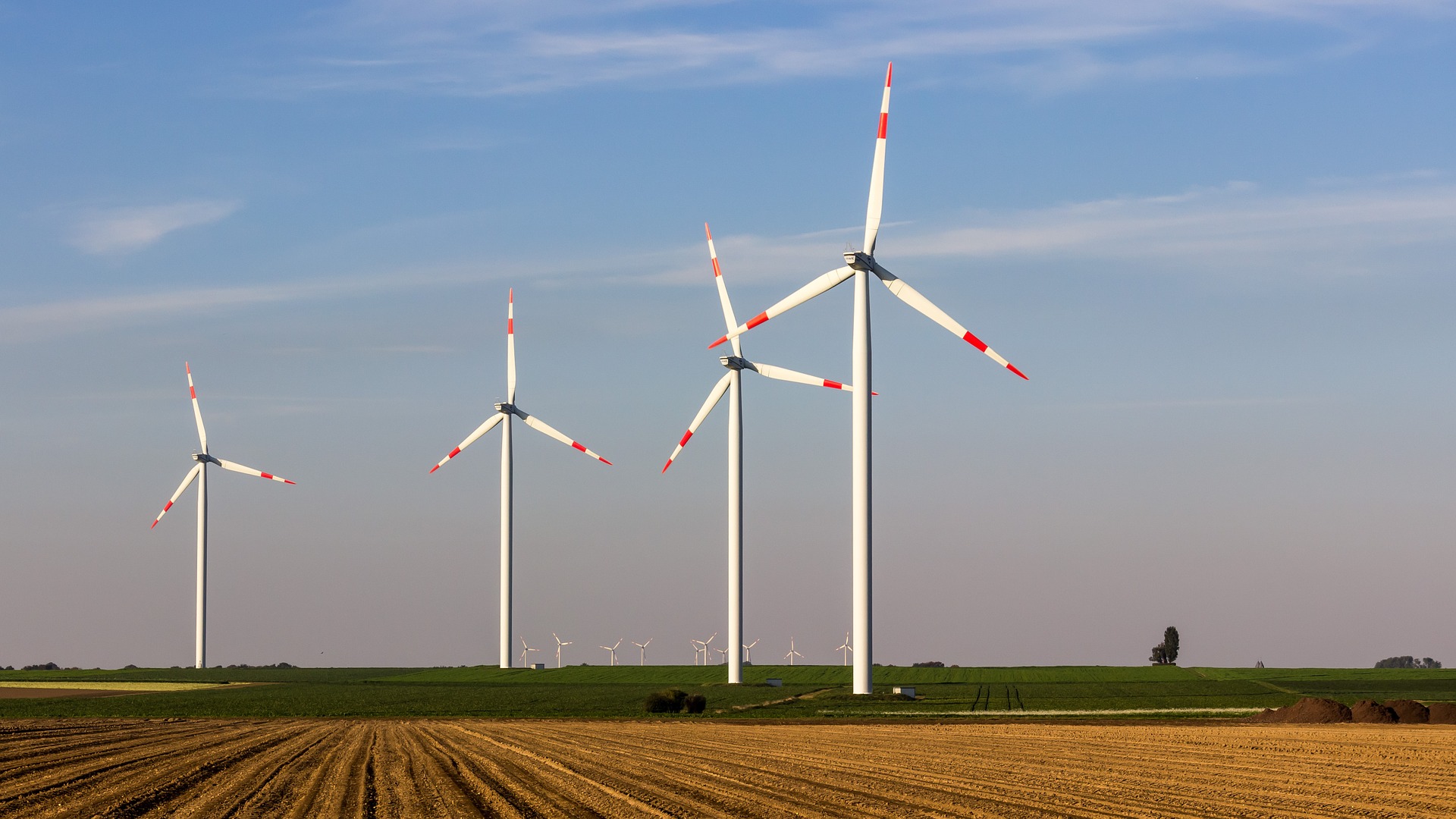 Windmühlen produzieren erneuerbare Energien